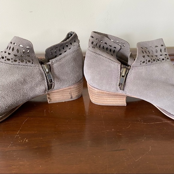 Seychelles Beige Lasercut Ankle Booties - Picture 5 of 8